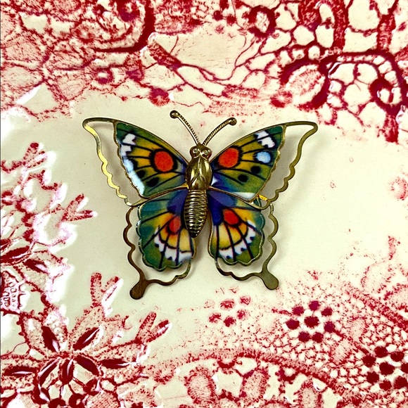 Jewelry - 🦋Vintage🦋Butterfly Brooch